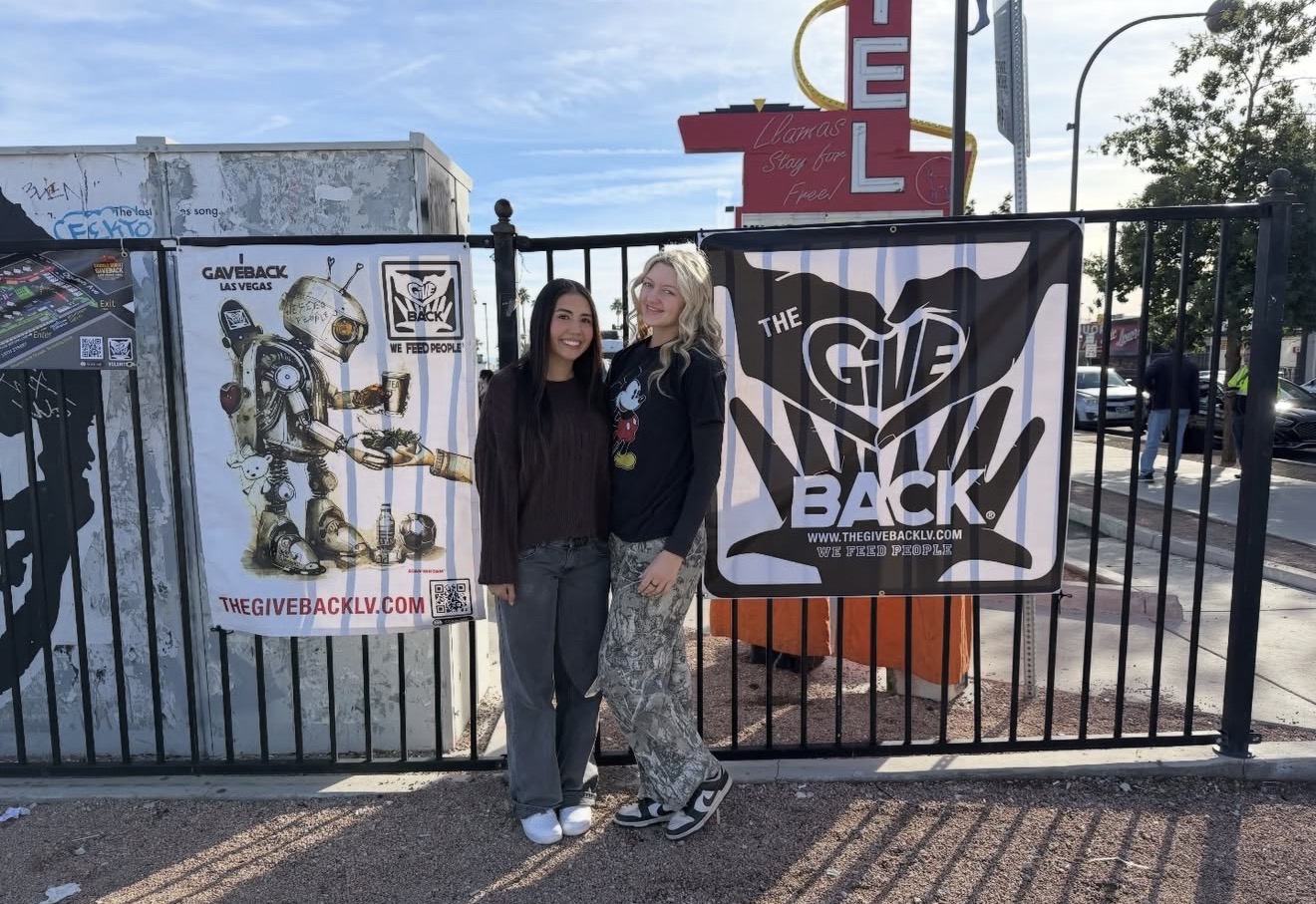 Youth volunteers at The Give Back Las Vegas Thanksgiving outreach